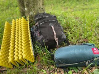 ちょいと、ひとやすみ。

#rawlowmountainworks 
#beetle 
#zerogram
#elchalten
#thermarest 

#みんなに写真を見せ隊 
#山道具 #私の山道具 

#hike #hikemore 
#ソロハイカー　#ソロ登山
#単独登山女子 

#thisisjapan 
#yamagirl_loveyell 

#九州の山の魅力 
#私の山フォト 
#hyakkeime 
#happyhikerskyushu
#yamap55 
#週末登山部
#山好きな人と繋がりたい 
#UL #ul登山 
#山スタグラム 

#tetonbros 
#ツルギジャケット
#山と道three 
#mountainjam 
#mountainjohnny

#yamap55 

お気に入りアイテムは
≫≫≫lit.link 楽天ルームにて掲載

九州の山の魅力について記事にしています。
詳細は>>>>『やちゃ坊たいむ』へ
@yachabou.time